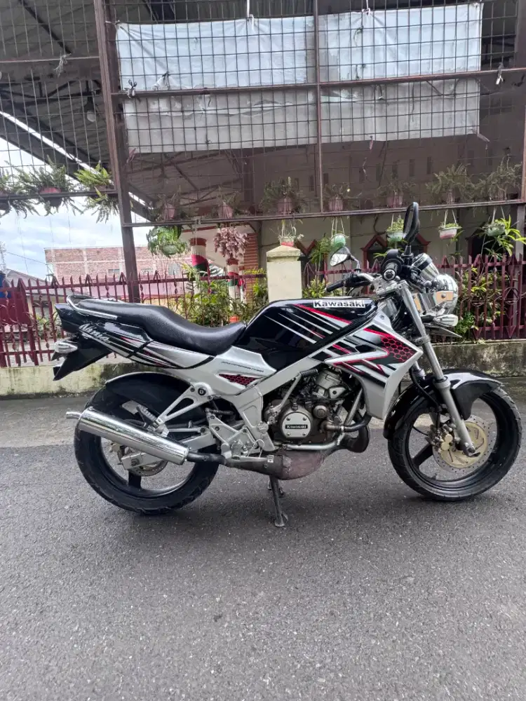 Kawasaki Ninja M standart 2008