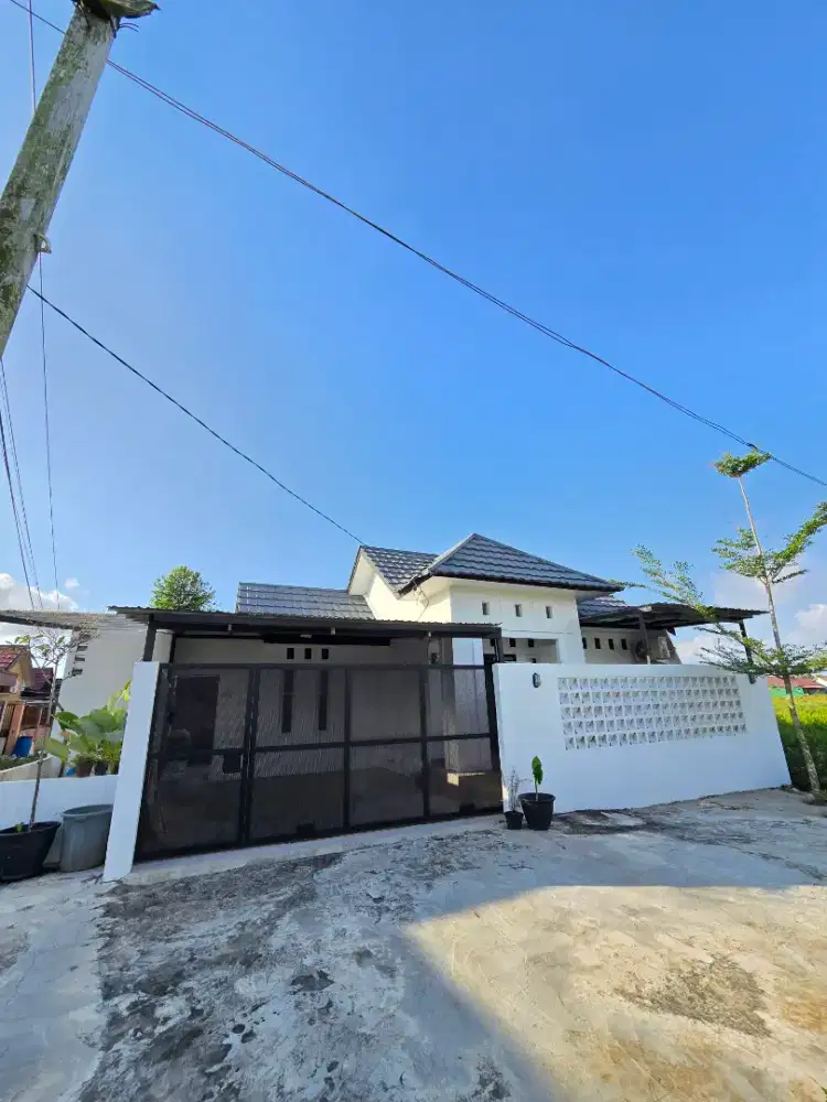 Dijual Rumah Beserta Isinya di Bumi Daya Turangga II