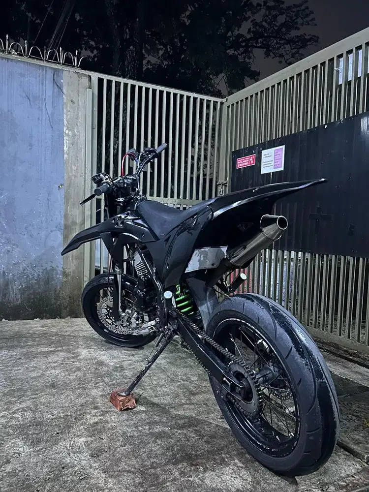 klx tahun 2009 mulus