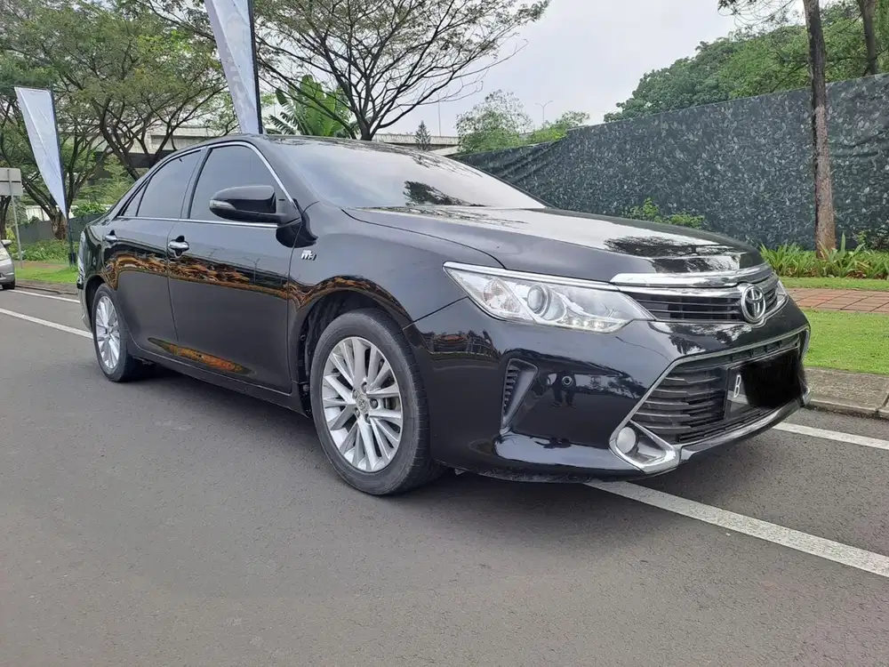 Toyota Camry 2017 Bensin