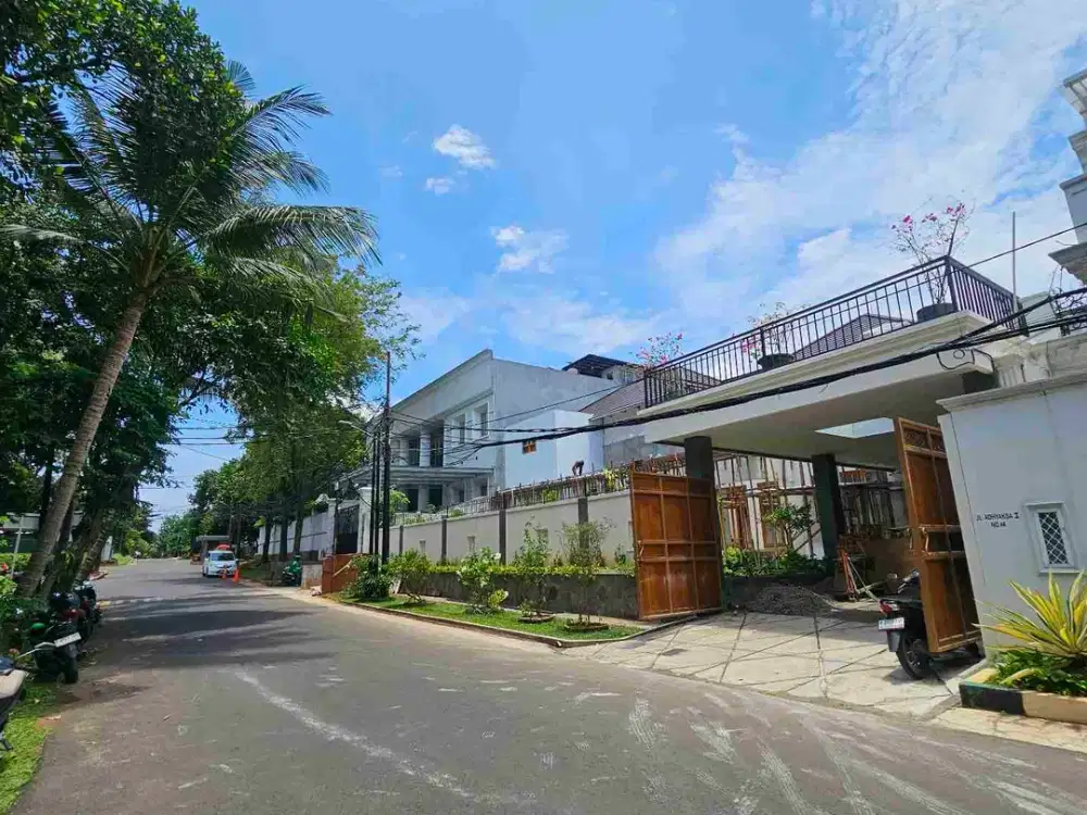 Dijual cepat !!
Rumah asri di kawasan Adhyaksa, Jakarta Selatan.
Dekat fasilitas umum dan bebas banjir.