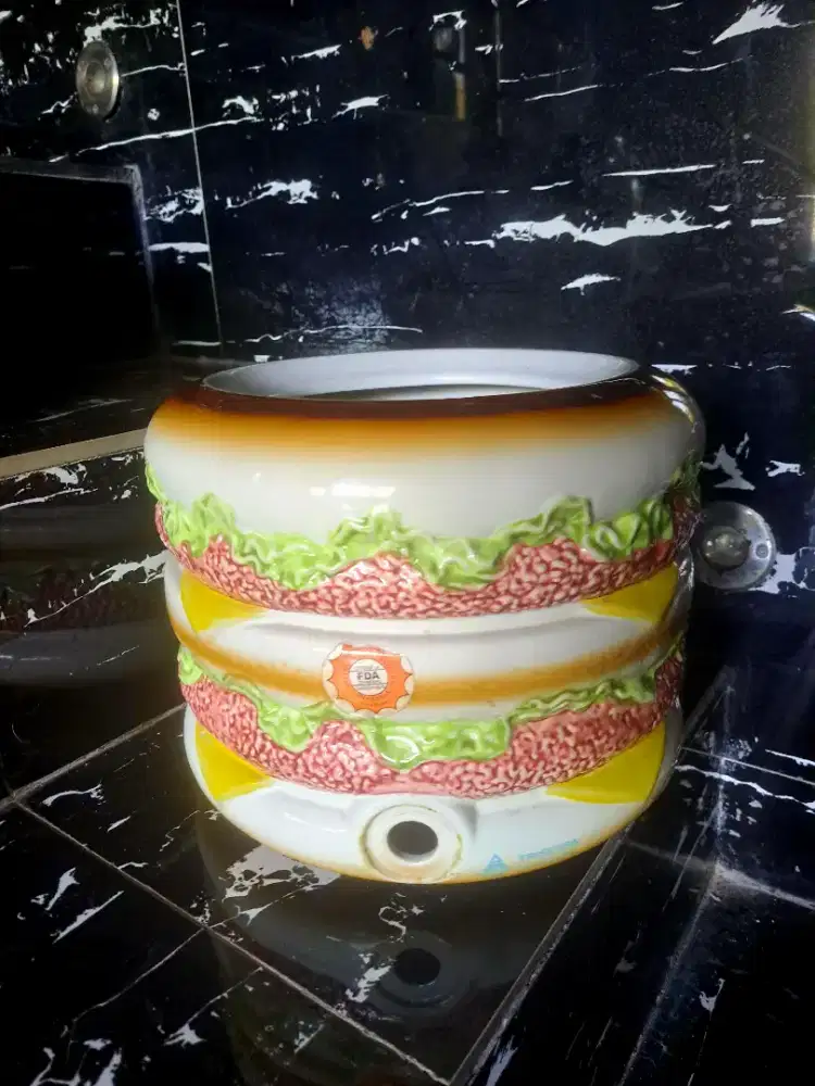 GUCI GALON AIR , LOKASI SURABAYA