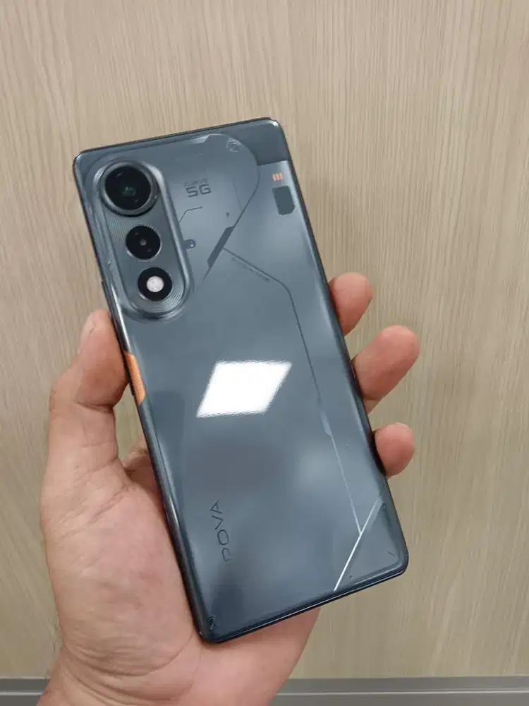 pova cruve 5g 8/256gb lengkap ori no minus