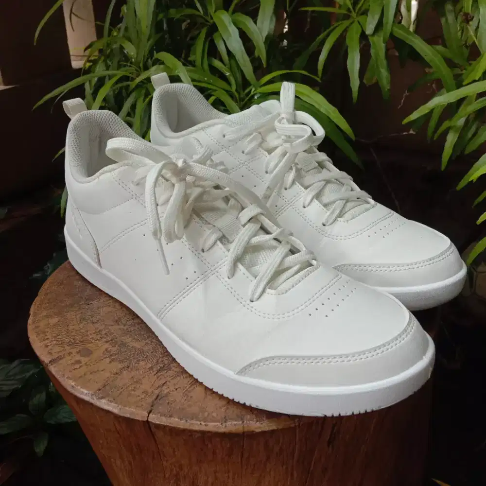 preloved Sepatu PADEL Tenis Multi-Court DECATHLON ARTENGO size 45
