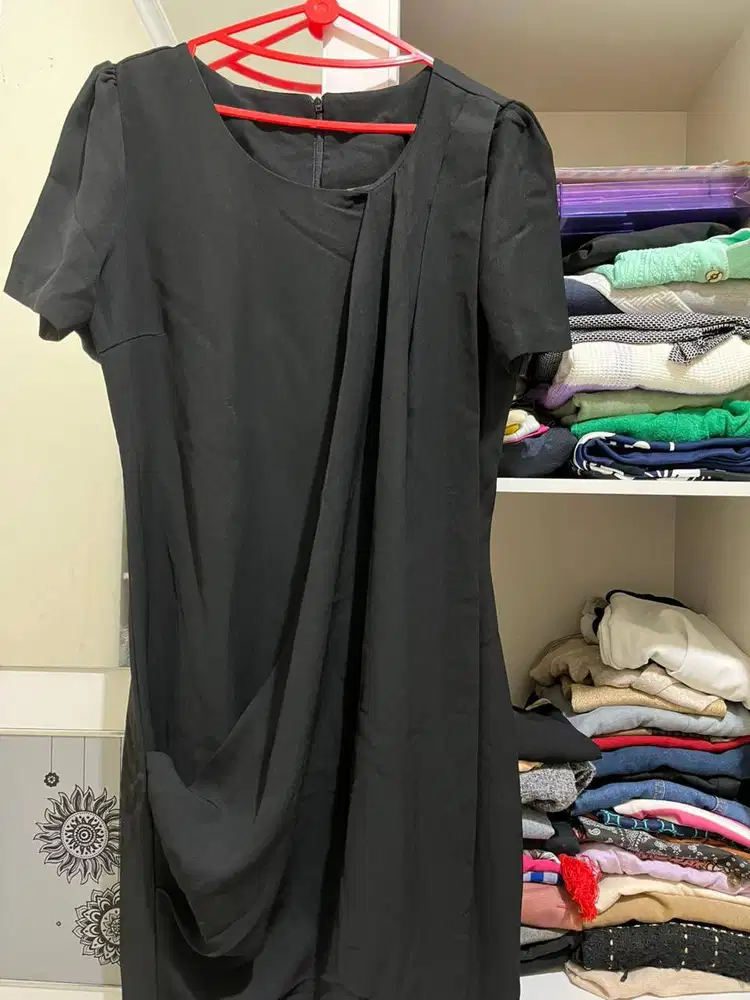 Dres hitam - bisa untuk kondangan