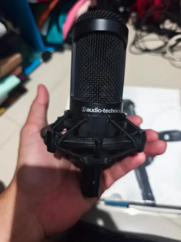 Mic Kondensor Audio Technica AT2035 + M-Track Solo