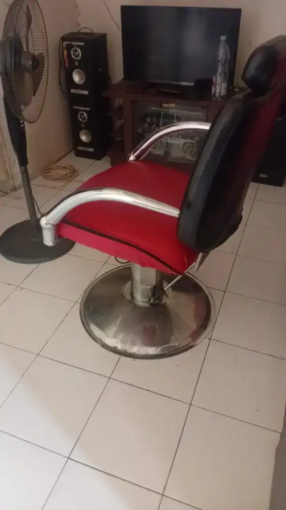Kursi kantor direksi