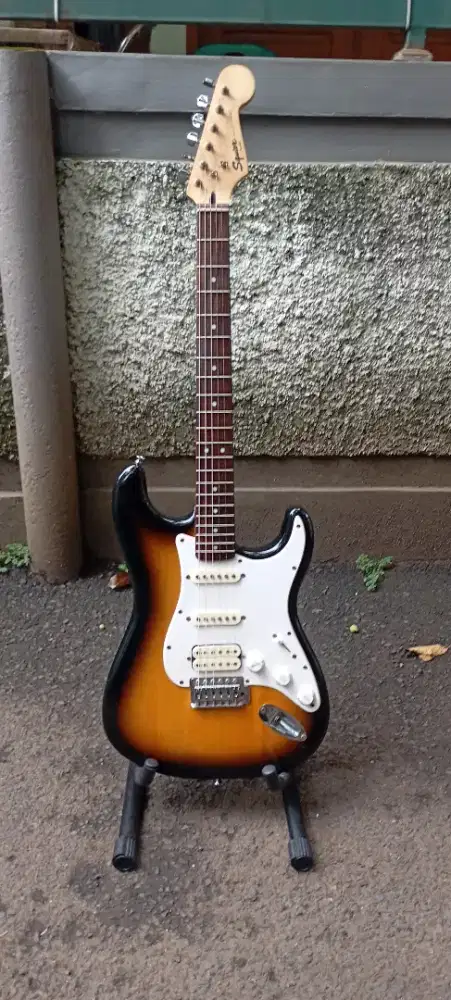 Square bullet Stratocaster 2016