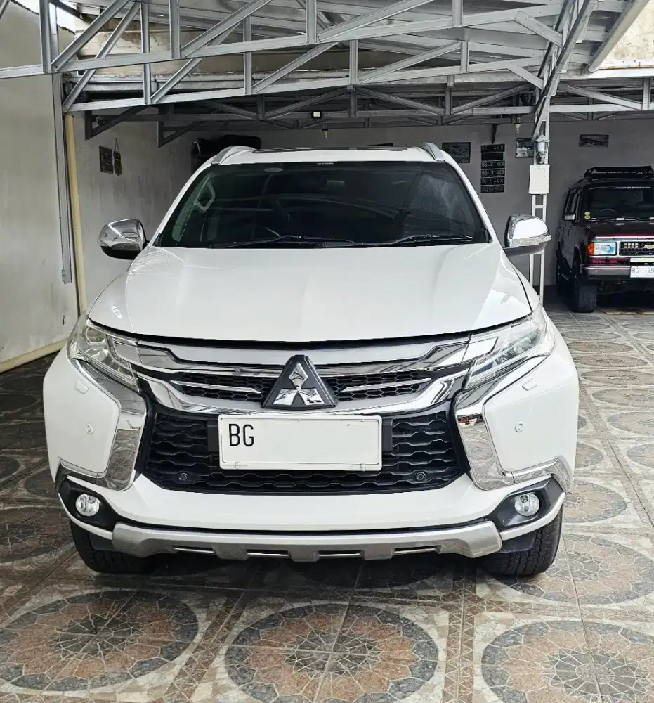 PAJERO DAKAR 2018 LOW KM 55 RB