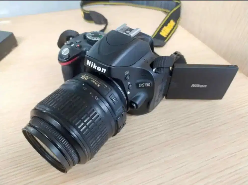 Nikon D5100 kit 18-55mm