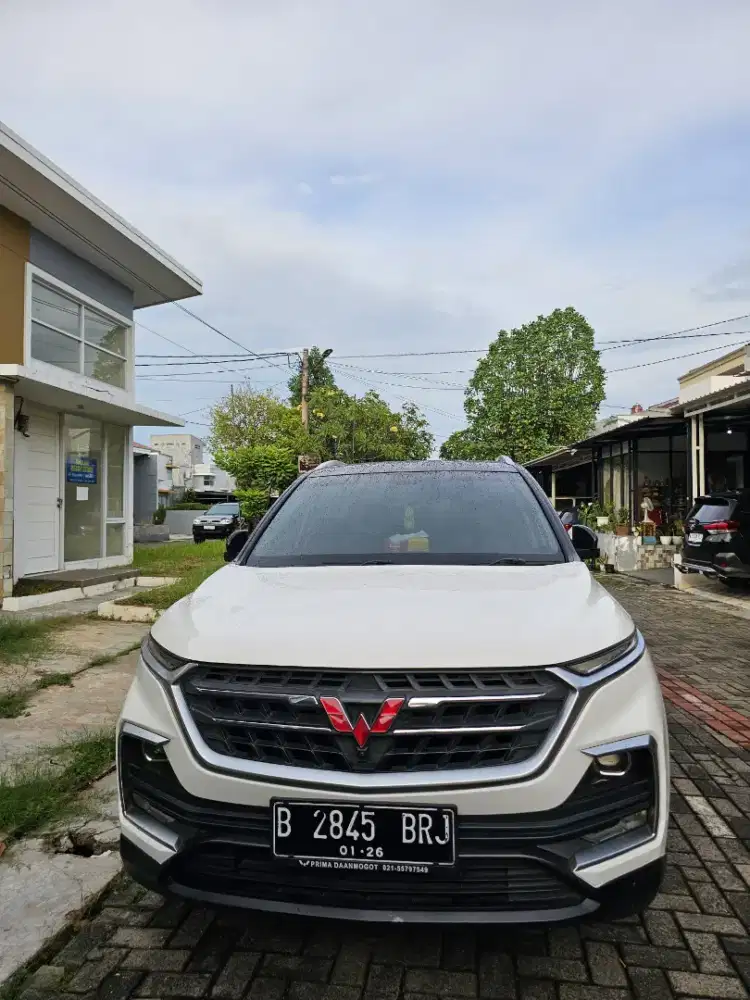 Wuling Almaz turbo Lux 7 seater Exclusive