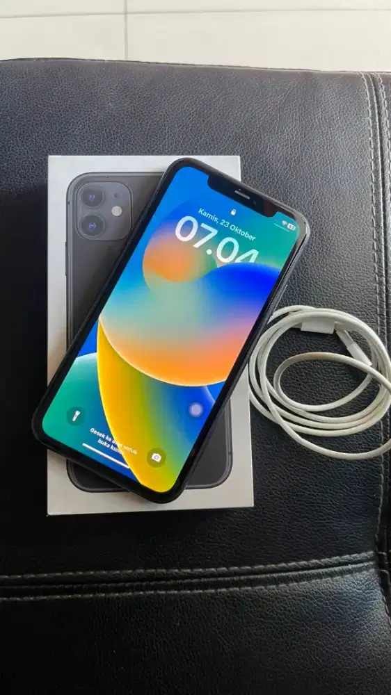 Iphone 11 resmi ibox 64gb