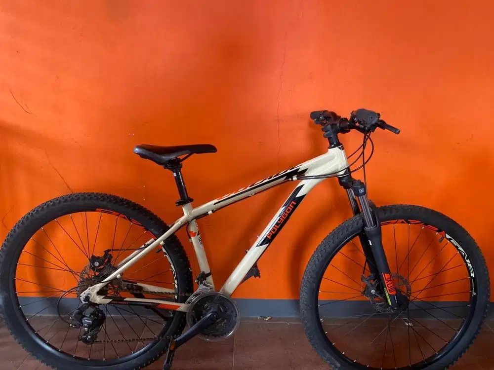 sepedah mtb polygon cascade thre bekas like new ukuran 27.5