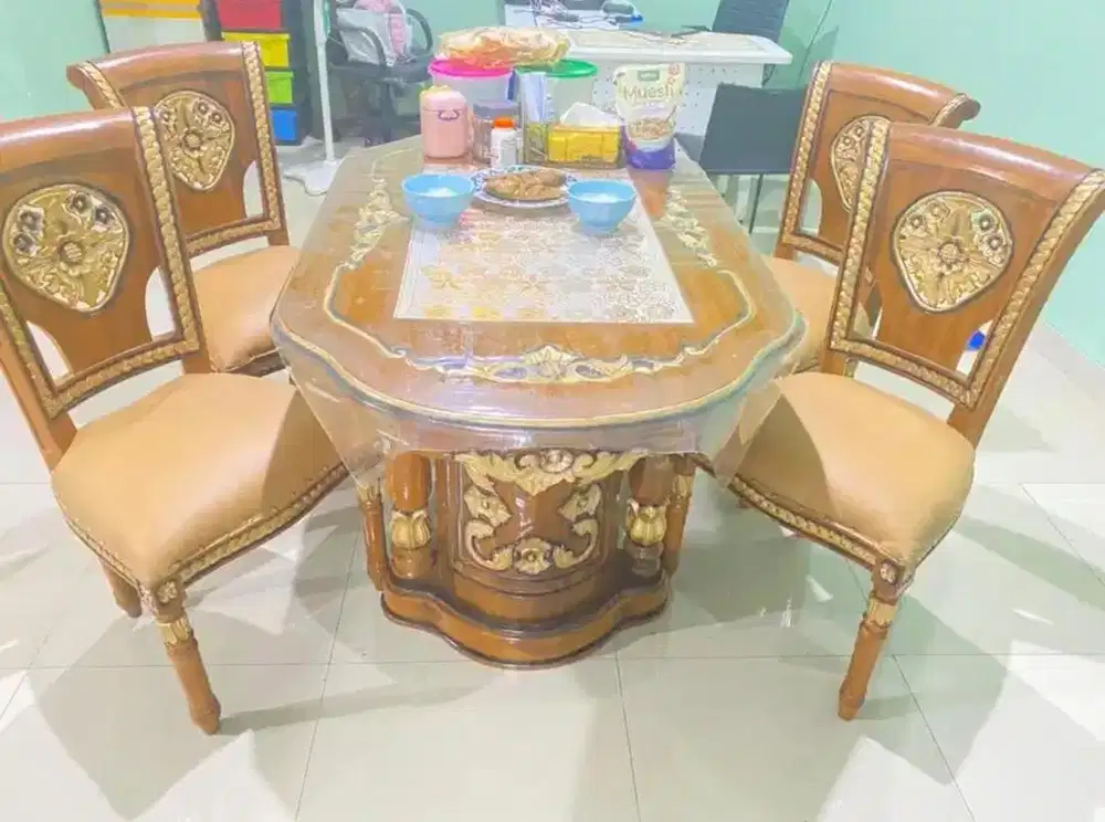 DI JUAL Meja makan kayu Jati