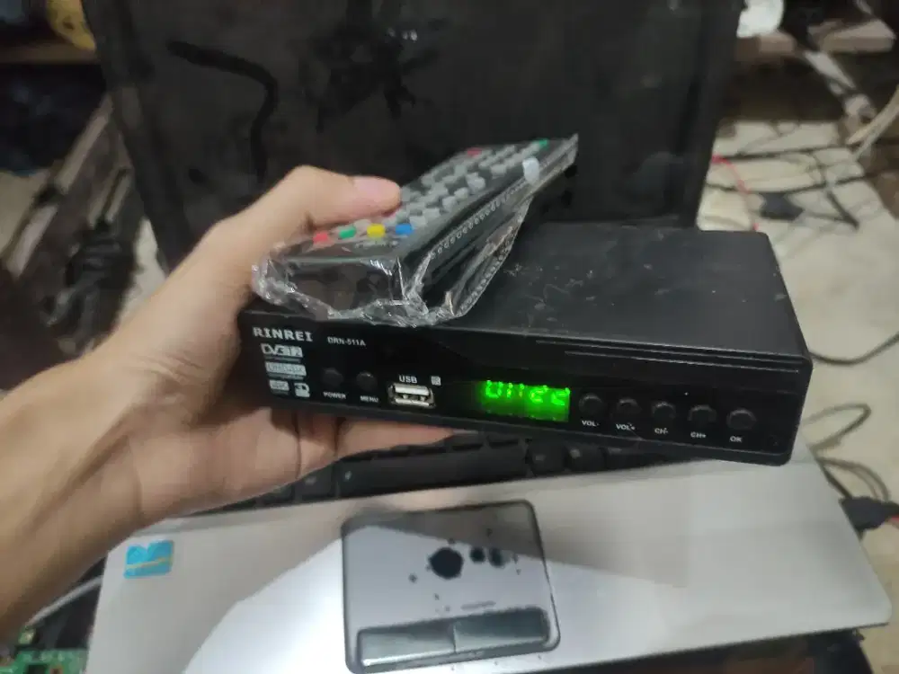 Set top box/stb tv digital dvb t2, rinrei+remot, bekas