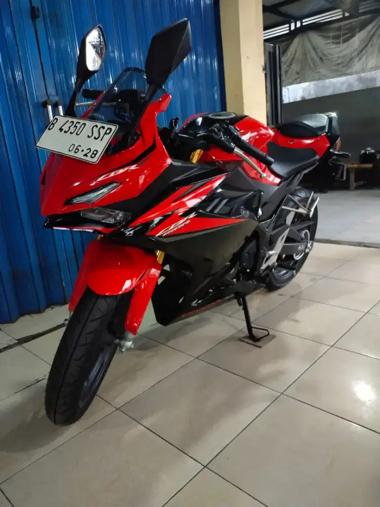 HONDA CBR 150 R K 2023 KM LOW LIKE NEW