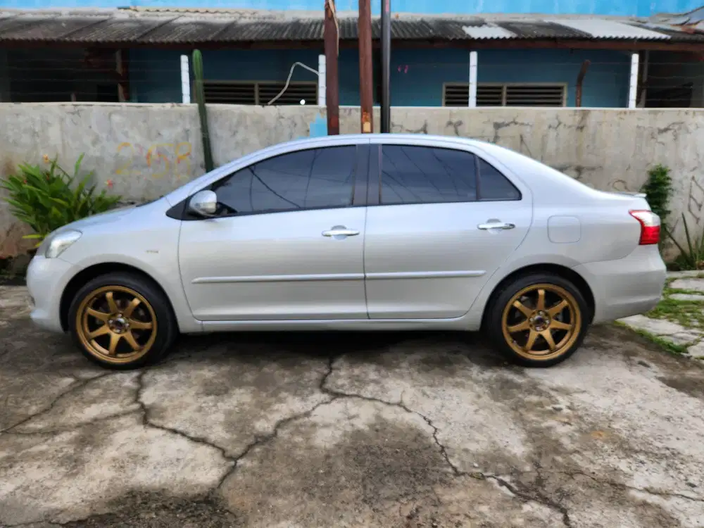 Toyota Vios 2010 Bensin