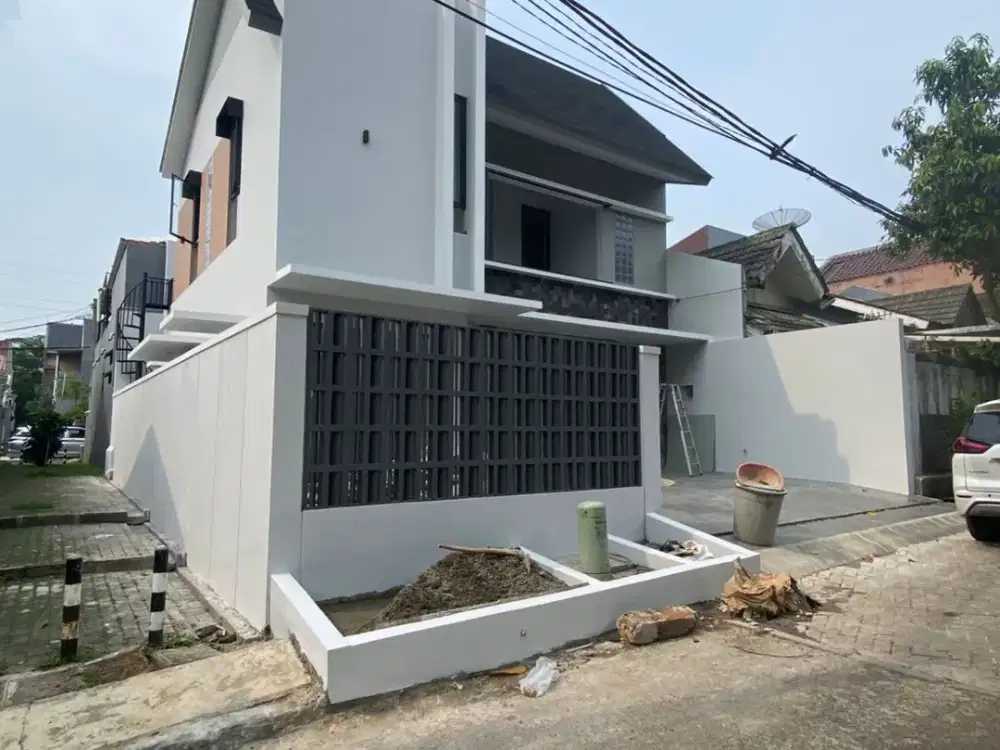 DIJUAL RUMAH DI KENCANA LOKA BSD