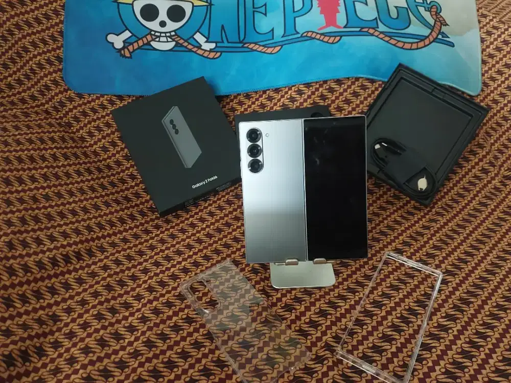 SAMSUNG GALAXY Z FOLD6 12/512GB SILVER SHADOW SEIN LKP NOMINUS BS TT