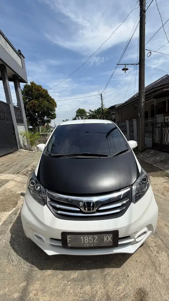 Honda Freed 2013 Bensin