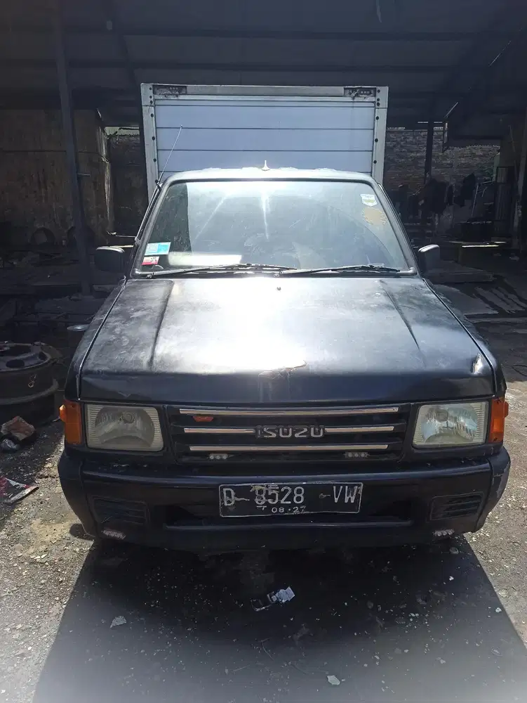 Isuzu Panther box 2007 Diesel
