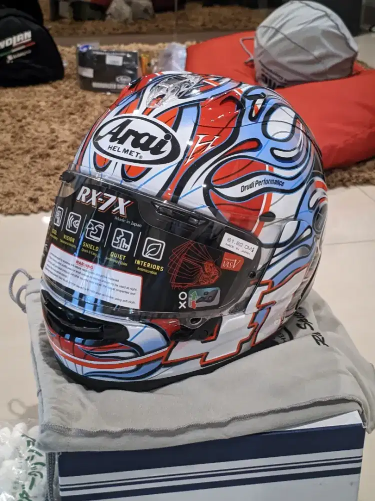 Helm arai RX-7X WSBK