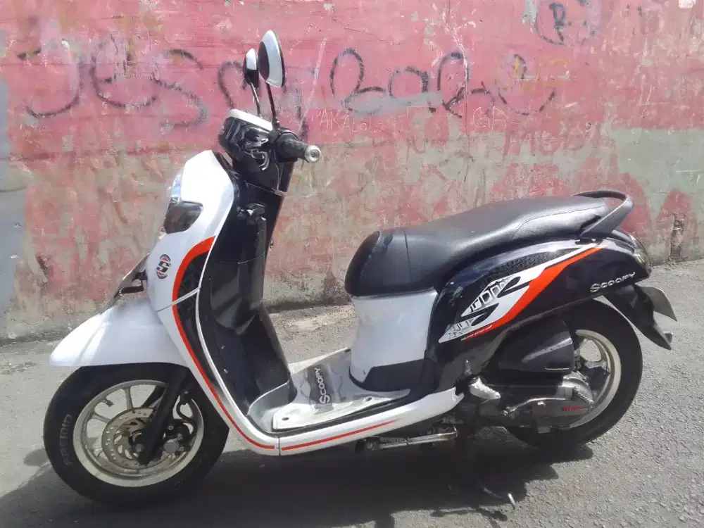 Honda SCOOPY 2018