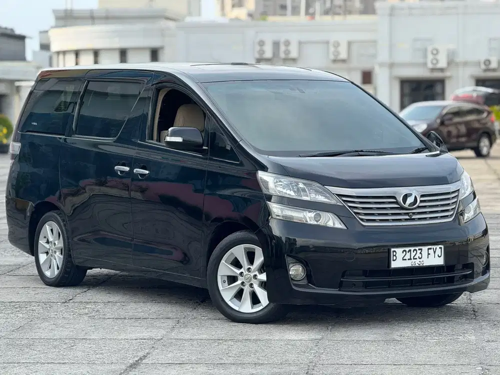 Toyota Vellfire V PS AT Tahun 2011