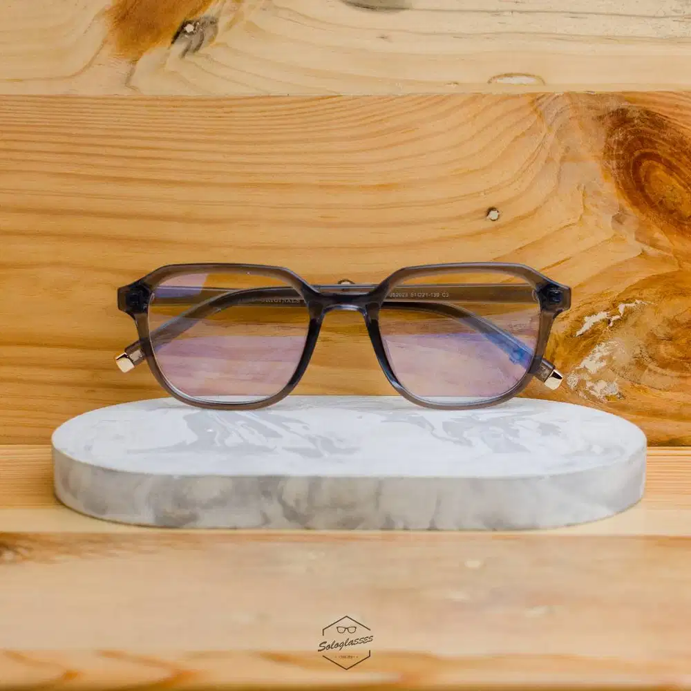 KACAMATA KOTAK BEST SELLER UNISEX - NOLANA 01