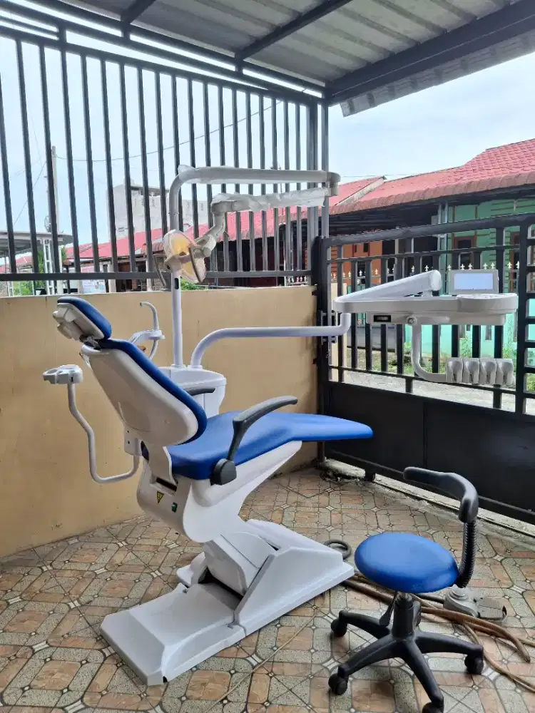 Kursi dental unit (kursi gigi)