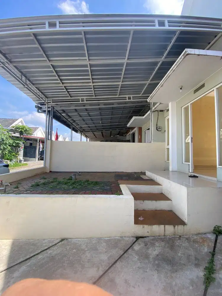 Disewakan rumah di Perumahan Patra kencana residence Karang ploso