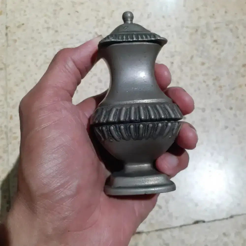 Tempat garam antik berlapis perak silver plated