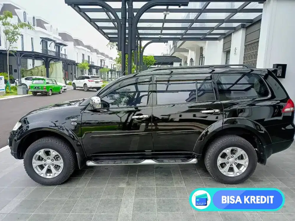 Dijual Mobil Mitsubishi Pajero Sport Dakar VGT 4x2 AT 2014/2015