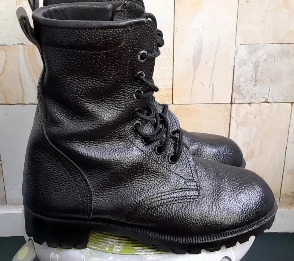 Sepatu PDL jeruk Ori 42
