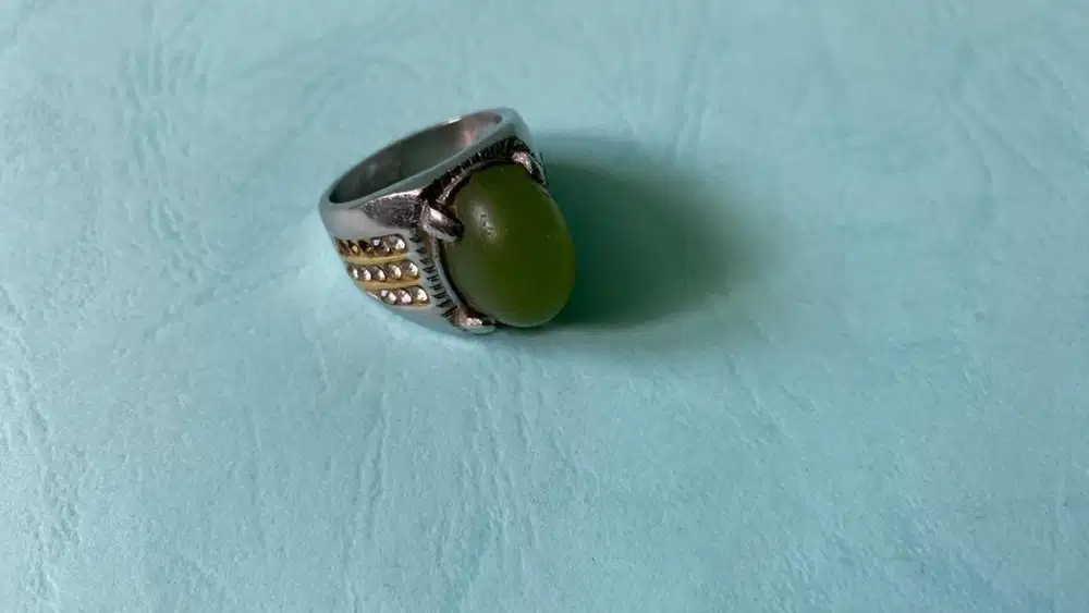 Cincin Batu Jarang pakai