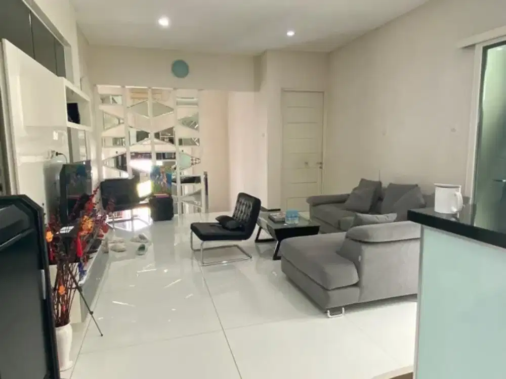 Rumah Pakuwon City IMPERIAL BEACH STRATEGIS MINIMALIS MODERN