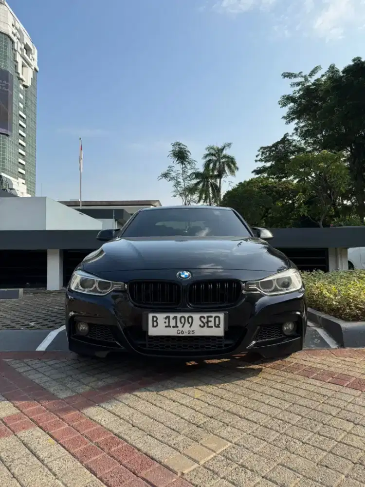 BMW 320i F30 2014 Mperformance