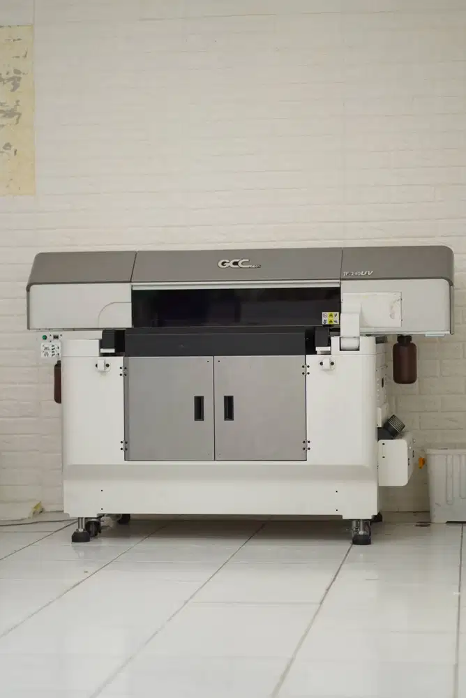 Dijual Mesin UV Flatbed Printer Akirilk GCC JT-240 UV 2022
