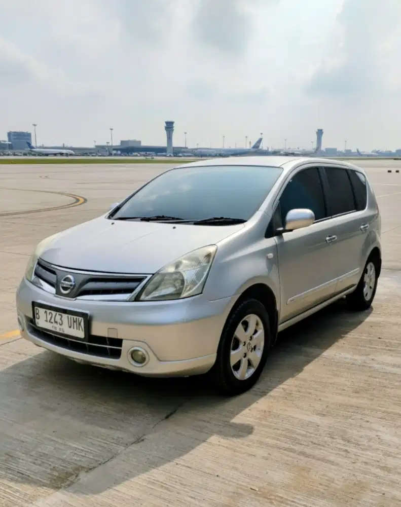 Nissan Livina 2008 Bensin