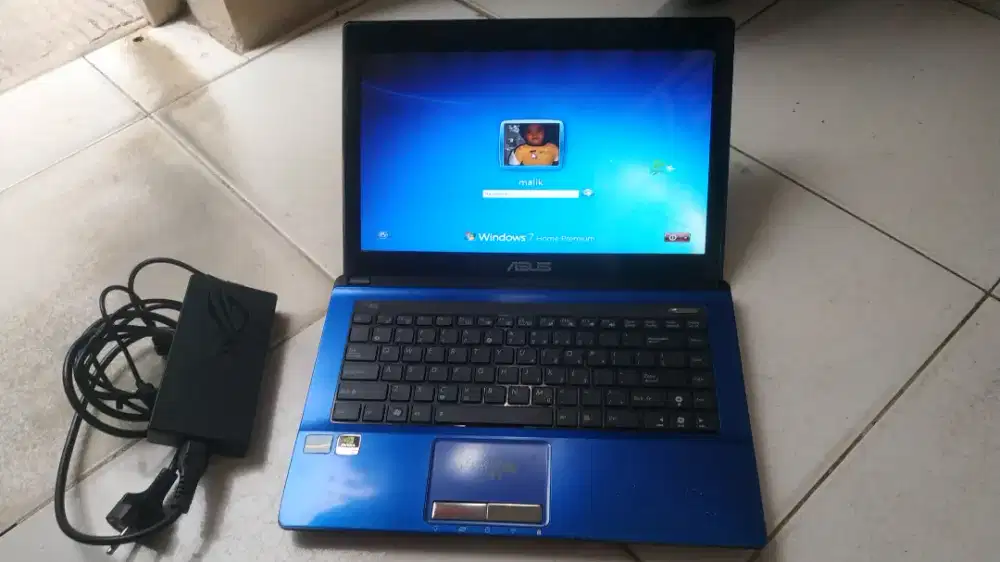 Asus a43s Core i3 Ram 6 HDD 500GB