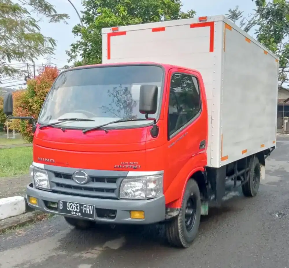 HINO DUTRO 110 SDL 2011 ENGKEL LONG BOX