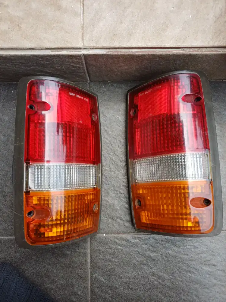 Stop lamp Lampu Belakang Suzuki Escudo, masih bagus