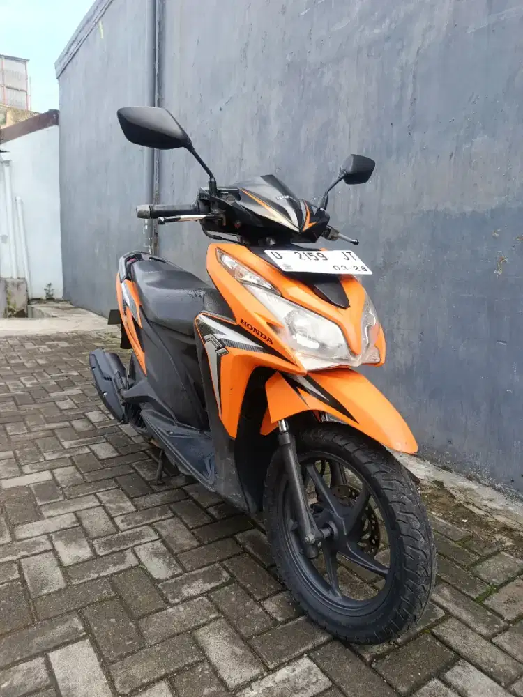 Honda Vario 125 KZR 2013 Orange