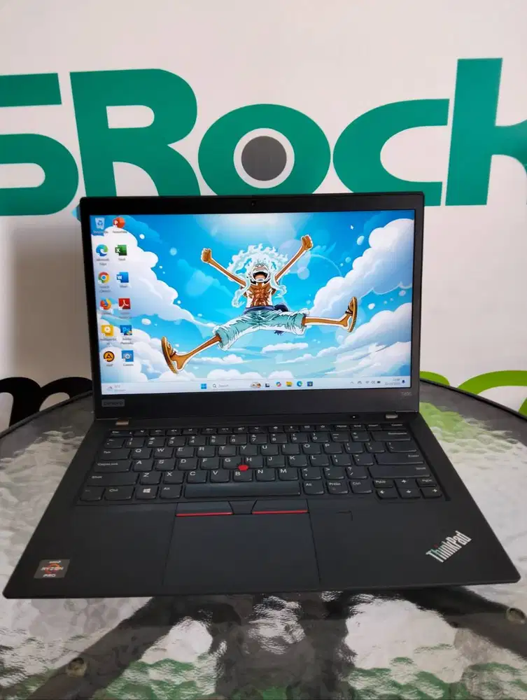 Laptop badak kondisi mulus T495