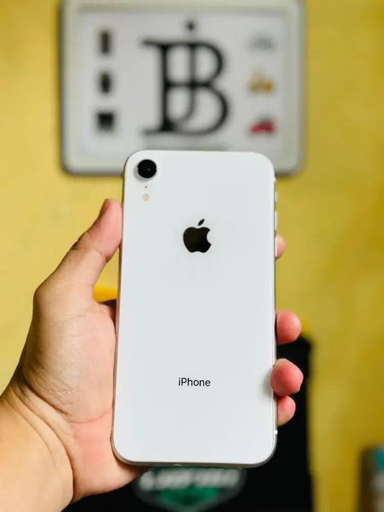 iPhone XR 128gb Mulus jual cepaat
