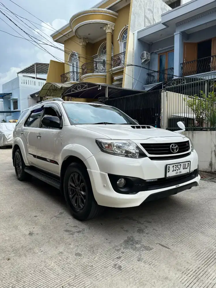 Fortuner VNT TRD Sportivo 2014 Matic Diesel Termurah