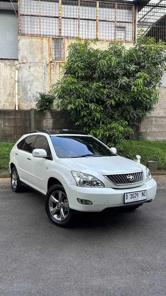 Toyota Harrier 2011 Bensin