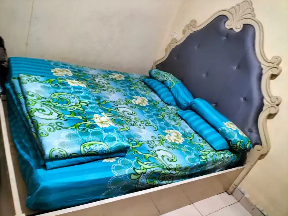 Jual cepat tempat tidur kayu jati & springbed 200 x 180 cm