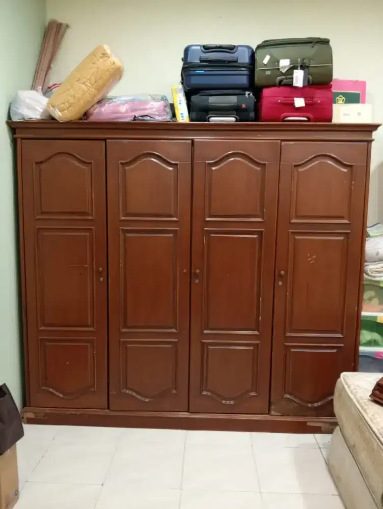 Jual Cepat Lemari Pakaian jati size 200 x 180