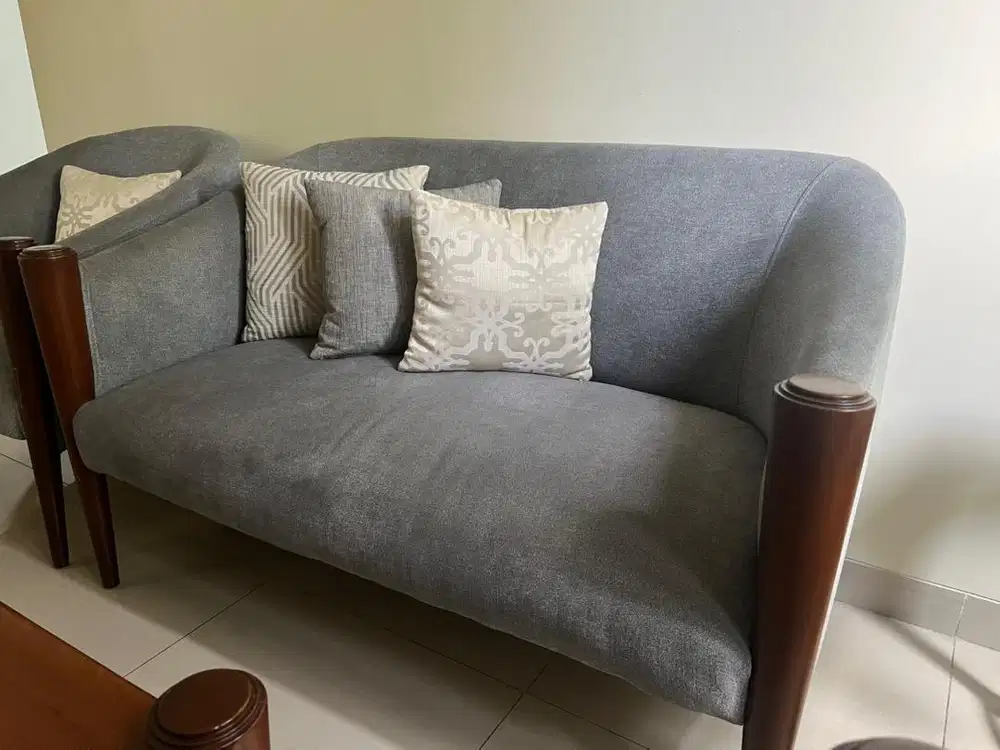 Sofa 2 Seater Abu-abu